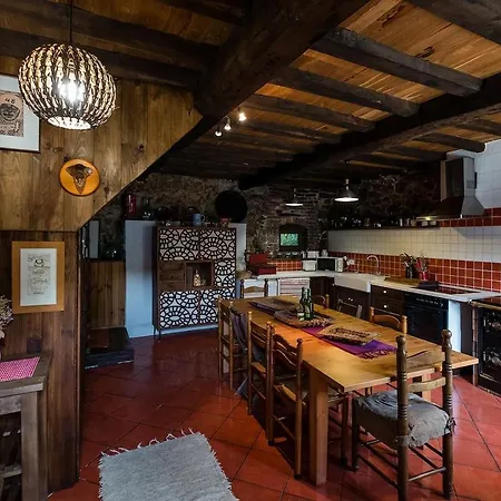 Feriehus Quintana La Vega Casona Asturiana *
