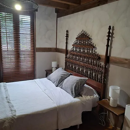 Quintana La Vega Casona Asturiana Nyaraló Oviedo