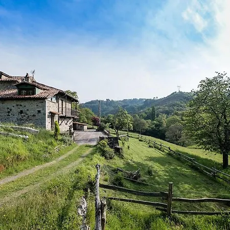 Feriehus Quintana La Vega Casona Asturiana *